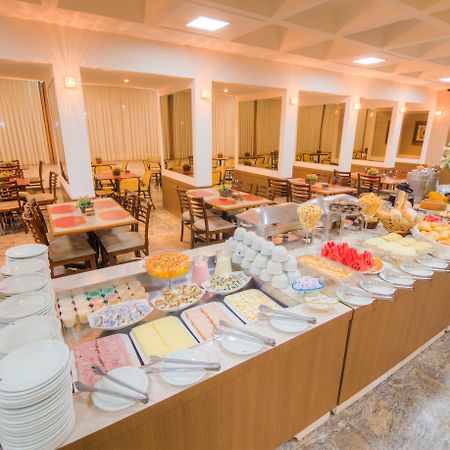 Hotel Dan Inn Uberaba & Convencoes By Nacional Inn Buitenkant foto