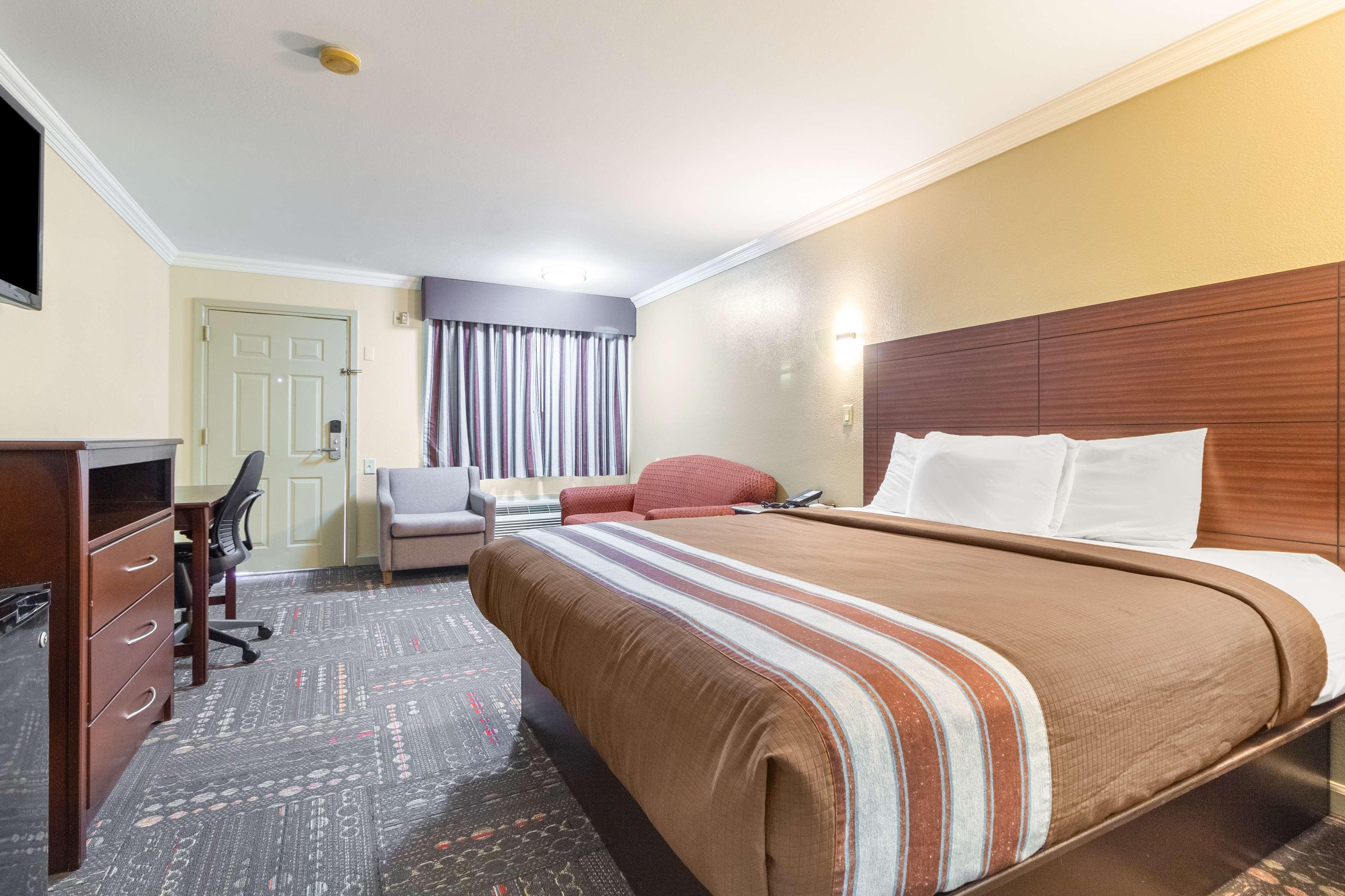 Hotel Dan Inn Uberaba & Convencoes By Nacional Inn Buitenkant foto