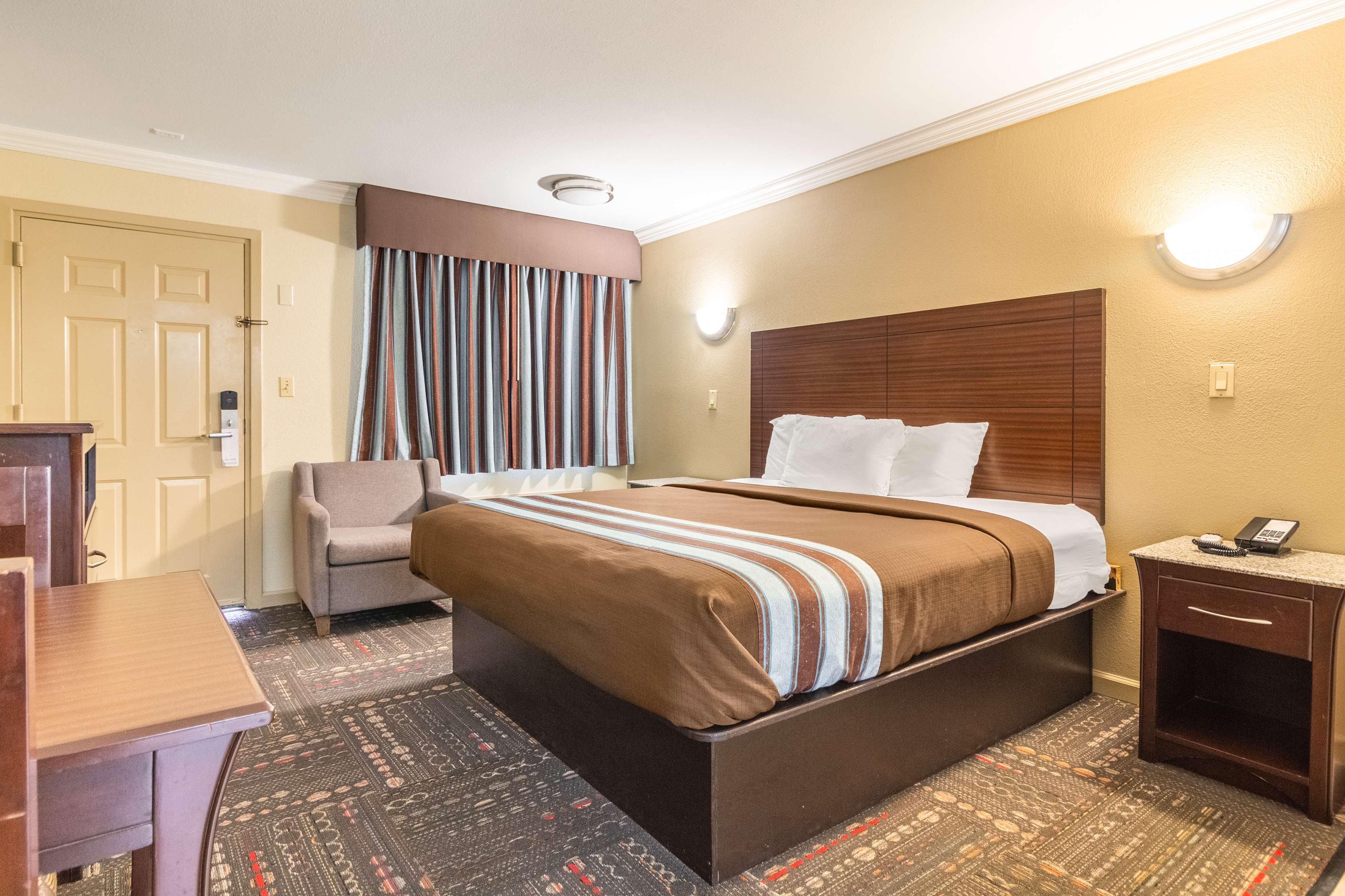 Hotel Dan Inn Uberaba & Convencoes By Nacional Inn Buitenkant foto