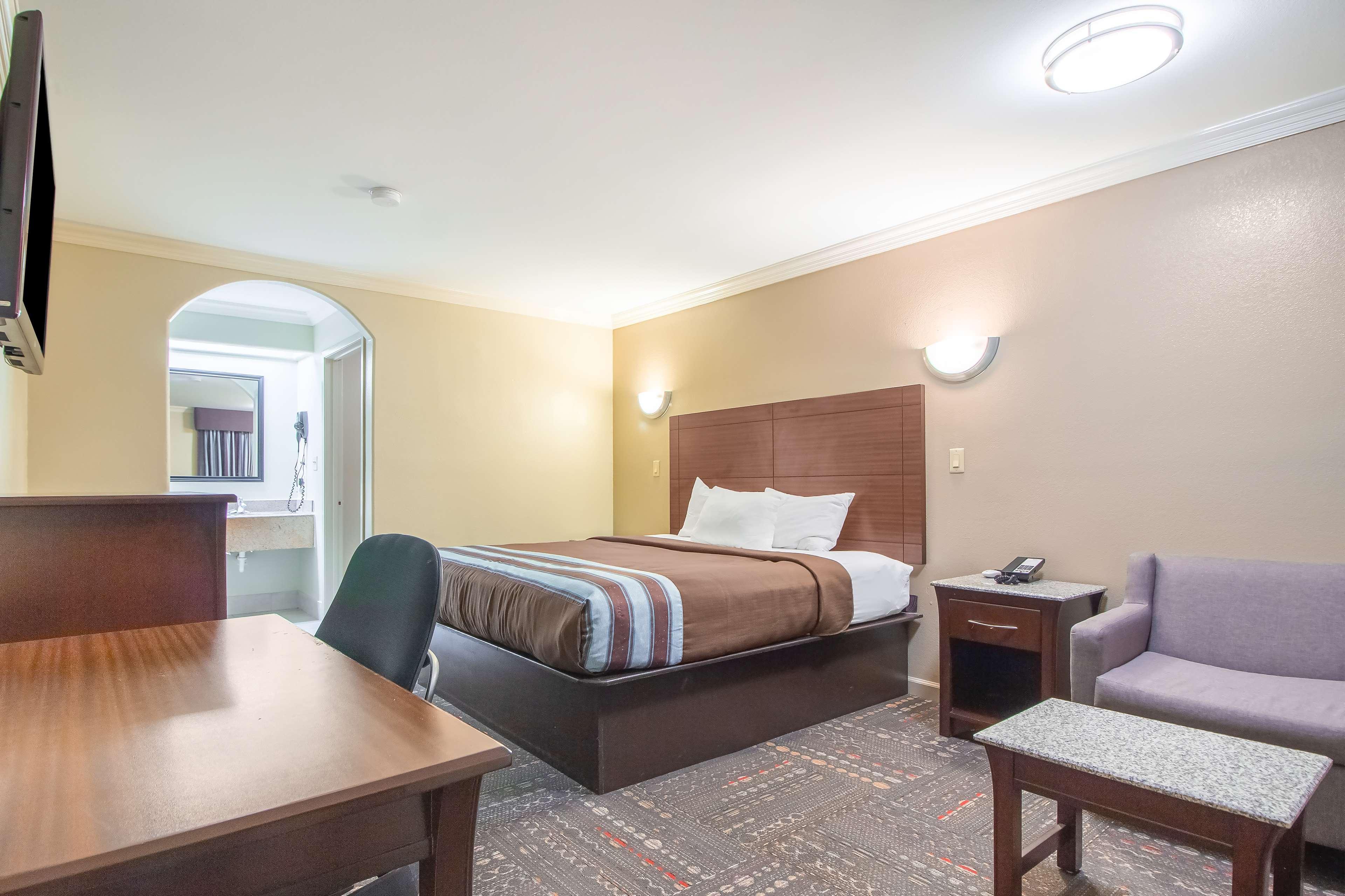 Hotel Dan Inn Uberaba & Convencoes By Nacional Inn Buitenkant foto