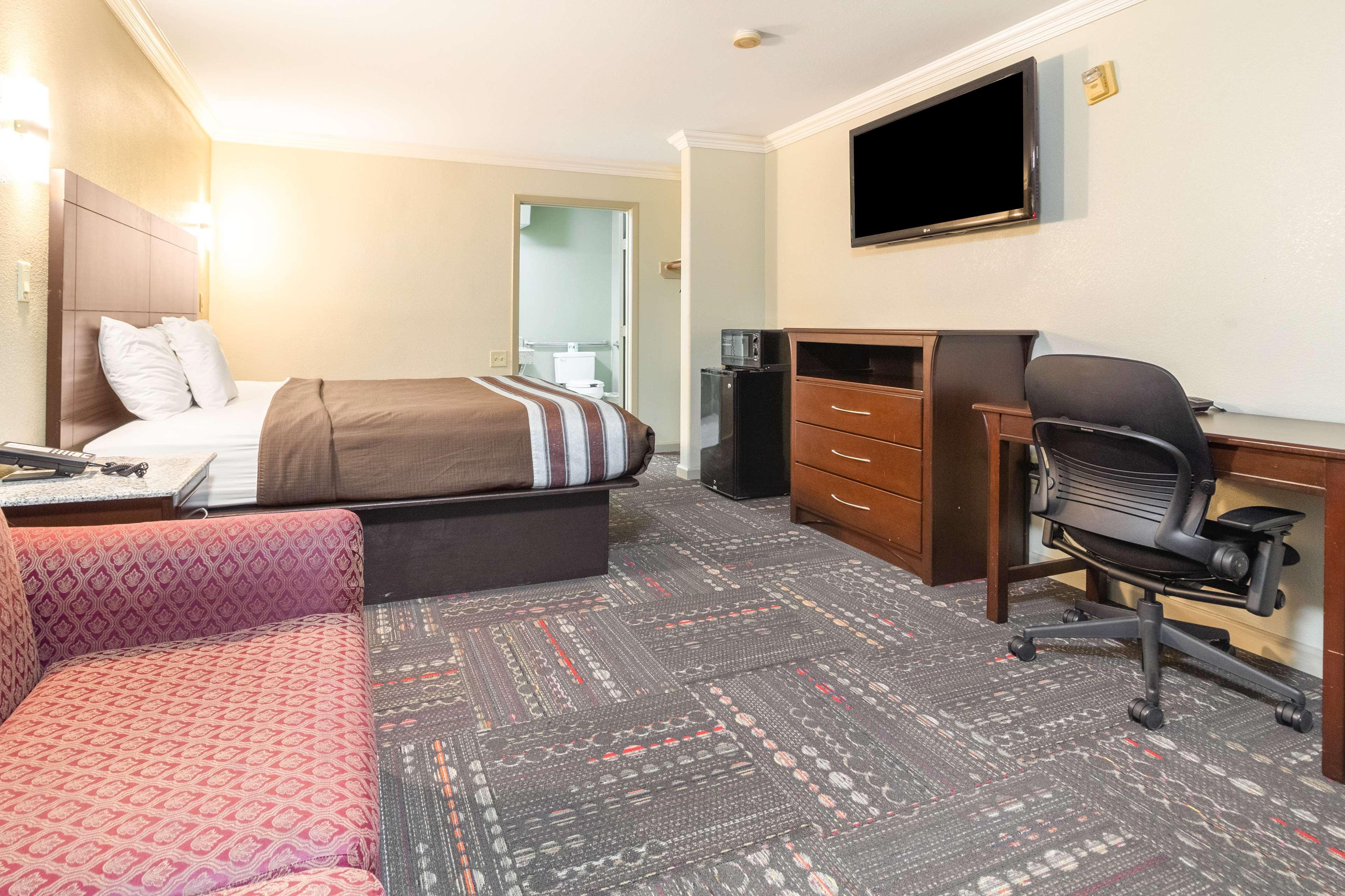 Hotel Dan Inn Uberaba & Convencoes By Nacional Inn Buitenkant foto
