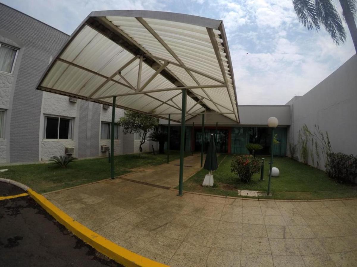 Hotel Dan Inn Uberaba & Convencoes By Nacional Inn Buitenkant foto